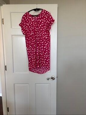 Umgee Fuchsia Pink and White Short Sleeve Shift Dress